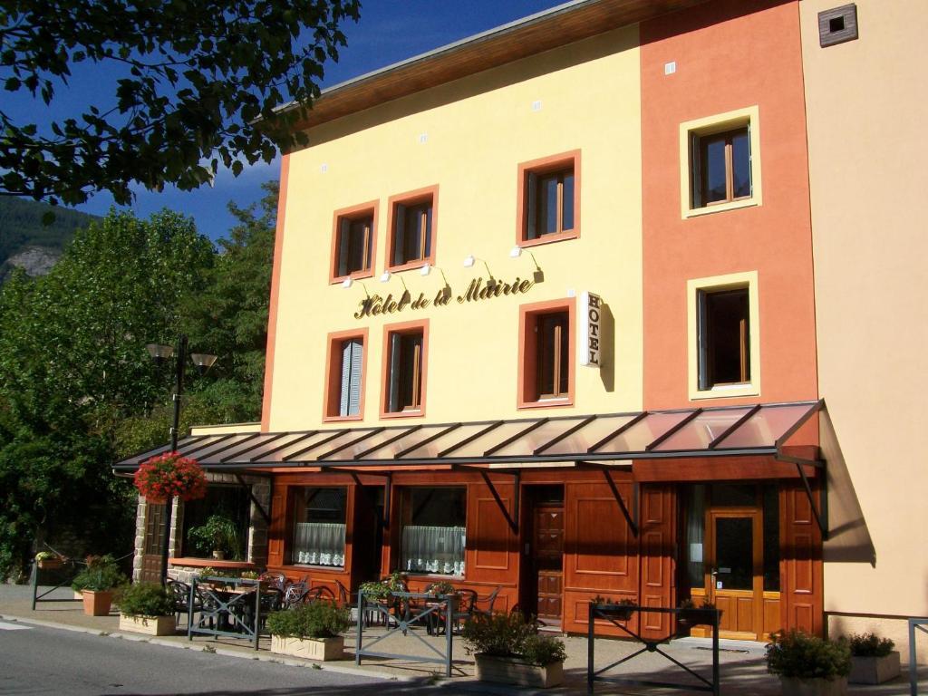 Hotel De La Mairie Л'Аржантьєр-ла-Бессе Екстер'єр фото